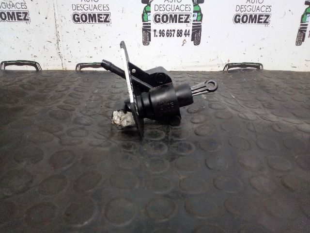 Cylinder sprzęgła główny 96FB7A543AF FORD