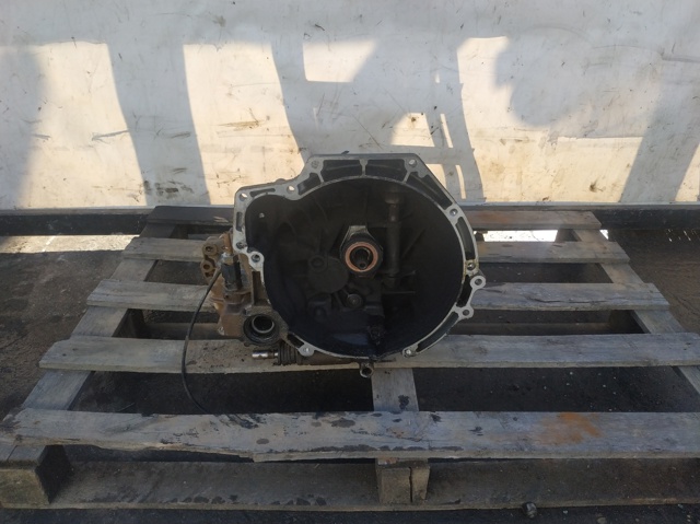 Mechaniczna skrzynia biegów w komplecie do Ford Escort GAL, AAL, ABL