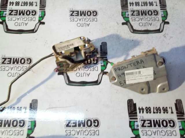 Zamek drzwi przednich prawych 97004204 OPEL