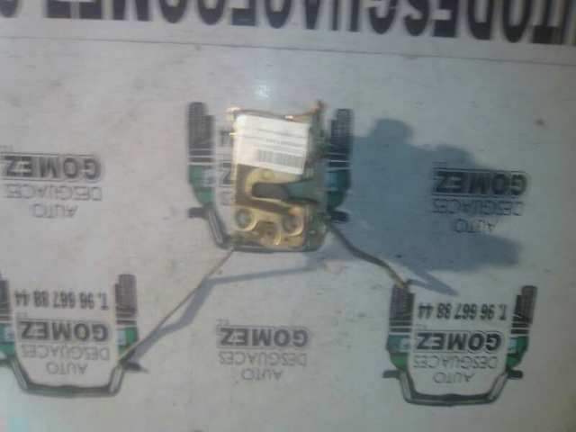 Zamek drzwi przednich lewych 97004205 OPEL