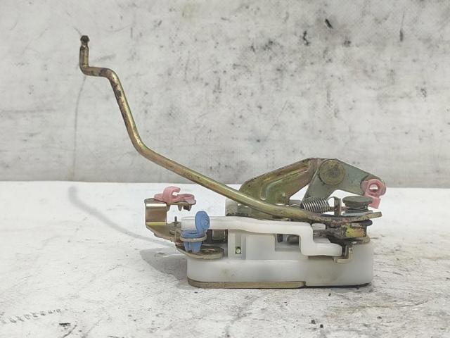 Zamek drzwi przednich lewych 97004205 OPEL
