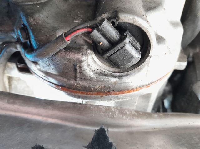 Sprężarka klimatyzacji 97012601102 PORSCHE