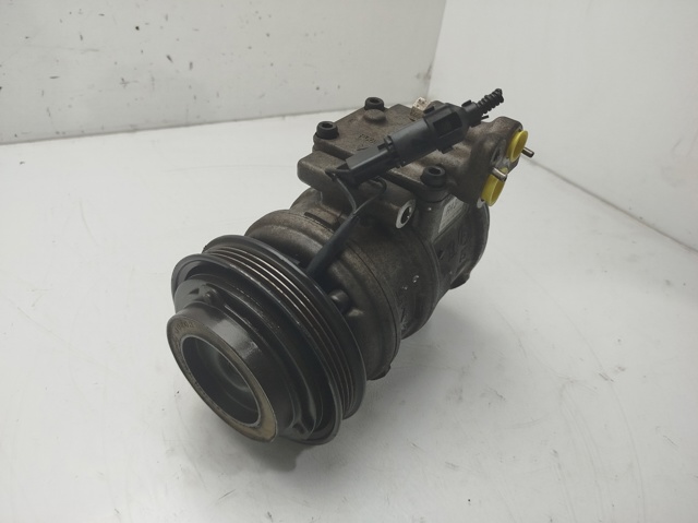 97610H1021 Hyundai/Kia