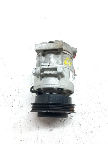 Sprężarka klimatyzacji 977011G000 HYUNDAI