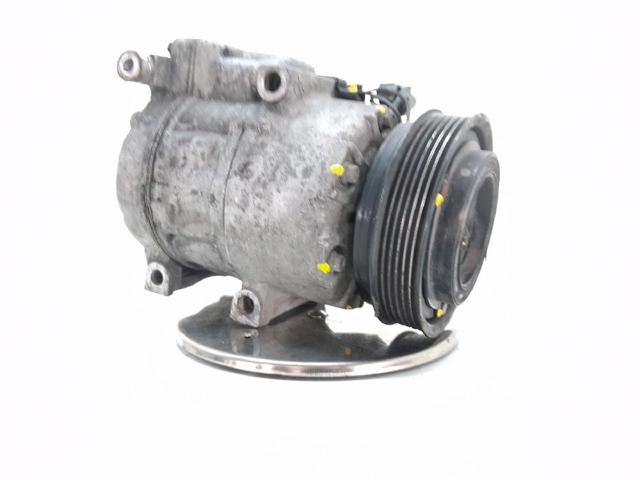 Sprężarka klimatyzacji 977012B101 HYUNDAI