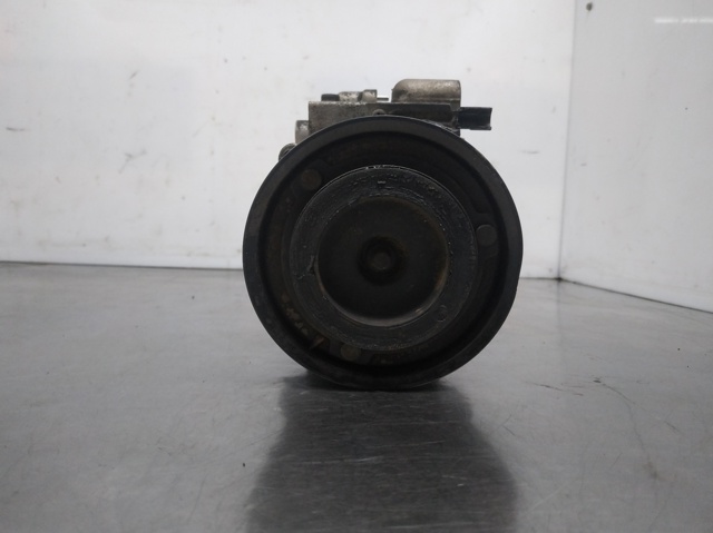 Sprężarka klimatyzacji 977012D400 HYUNDAI