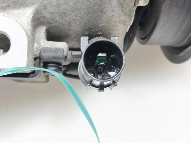 977012H240 Hyundai/Kia