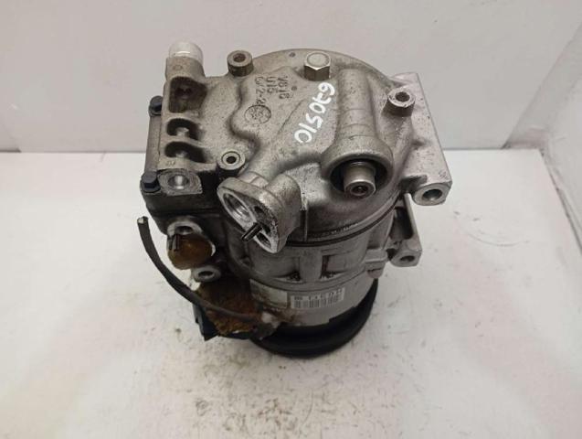 977012H240 Hyundai/Kia