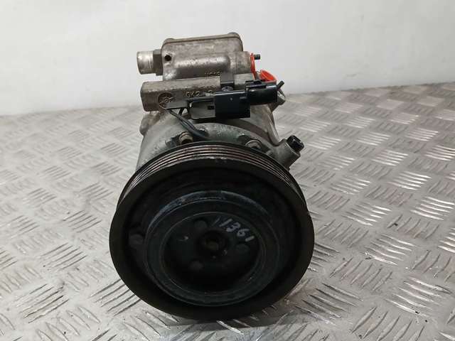 977012H240 Hyundai/Kia