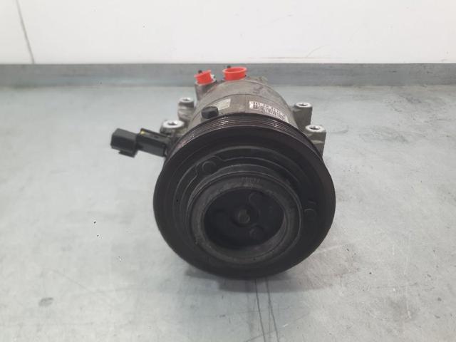 Sprężarka klimatyzacji 977012K001 HYUNDAI