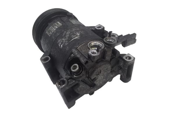 Sprężarka klimatyzacji 977012K201 HYUNDAI