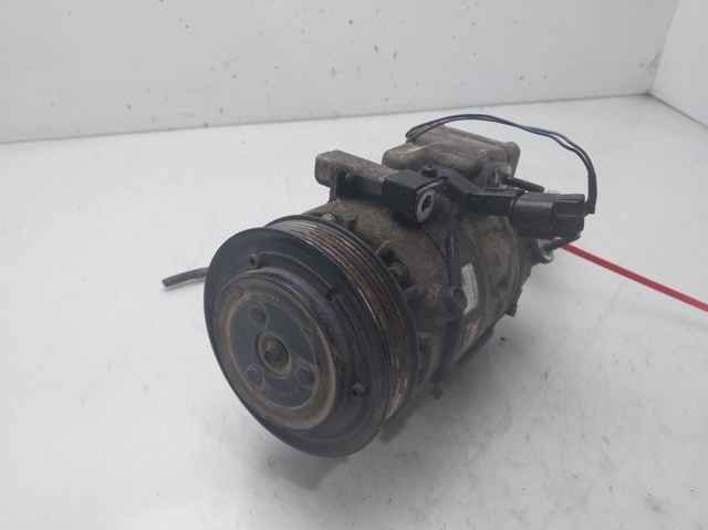 Sprężarka klimatyzacji 977012W050 HYUNDAI