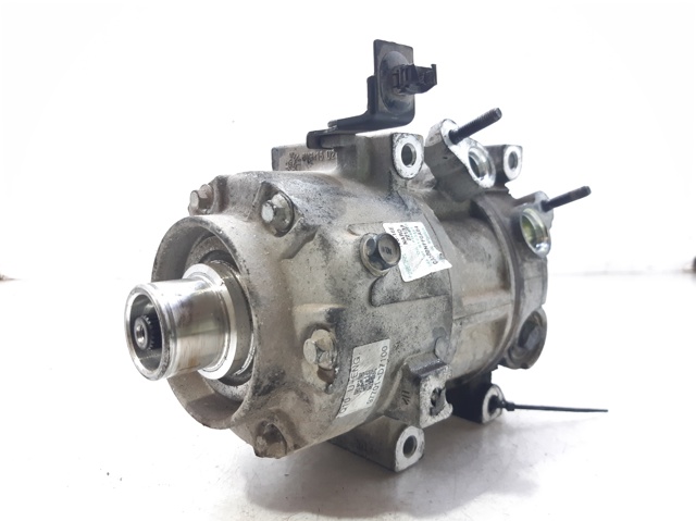 Sprężarka klimatyzacji 97701D7100 HYUNDAI