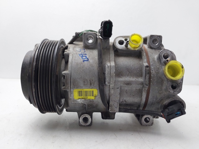 Sprężarka klimatyzacji 97701J9100 HYUNDAI