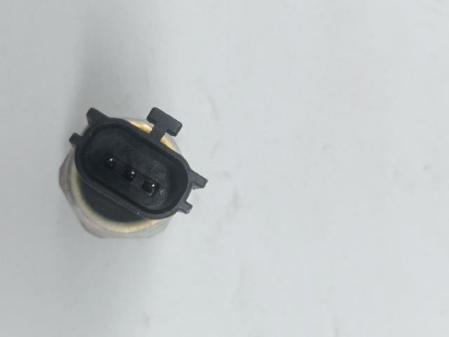 Czujnik ciśnienia bezwzględnego klimatyzacji KIA Optima 4 JF