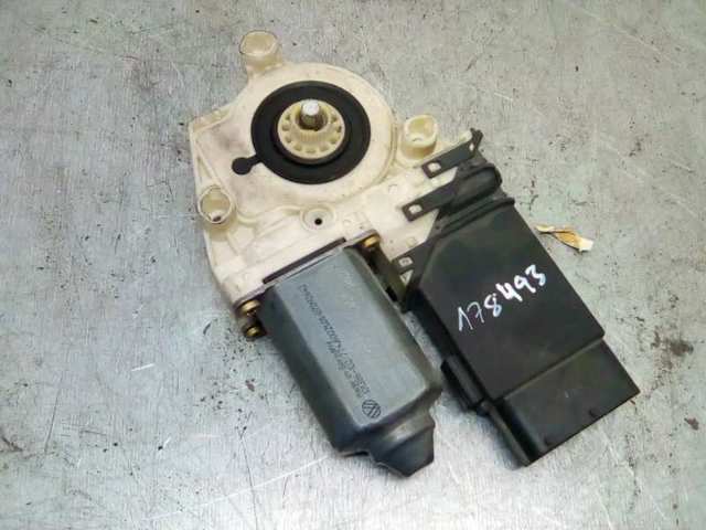 9776105415301 VAG