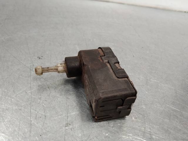 Korektor swiatel Ford Mondeo 2 BFP