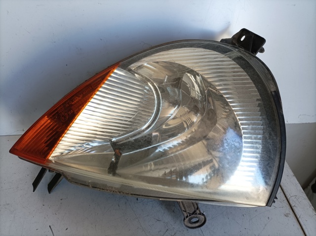 Reflektor prawy 97KG13K060AB FORD