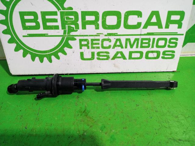 Cylinder sprzęgła główny 9800216580 PEUGEOT