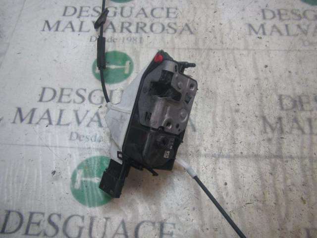 Zamek drzwi tylnych prawych 9800624980 PEUGEOT