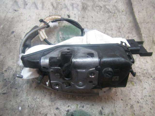 Zamek drzwi przednich lewych 9801690080 PEUGEOT