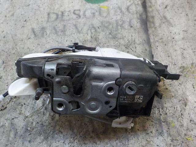 Zamek drzwi przednich lewych 9801690080 PEUGEOT