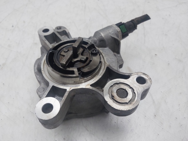 Pompa podciśnienia 9801888780 PEUGEOT