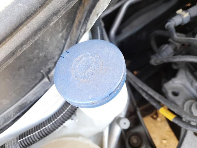 Zbiorniczek spryskiwacza szyb 9801973680 PEUGEOT