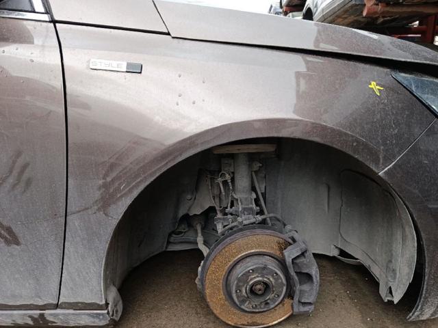 Błotnik przedni prawy 9802164280 PEUGEOT