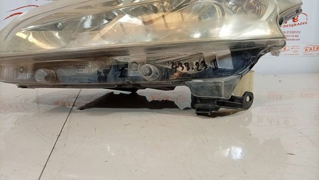 Reflektor lewy 9802221880 PEUGEOT
