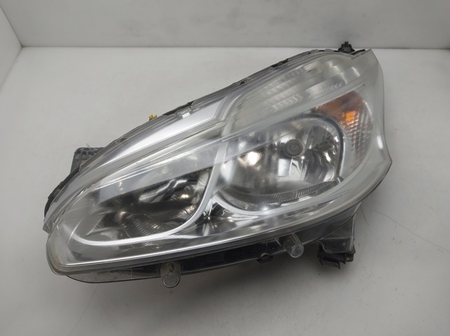 Reflektor lewy 9802221880 PEUGEOT