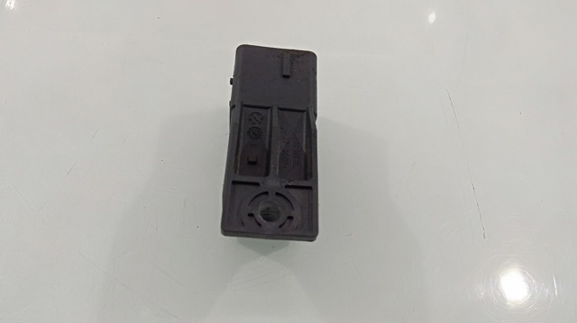 Przekaźnik świec żarowych 9803299780 FORD