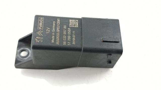 Przekaźnik świec żarowych 9803299780 PEUGEOT