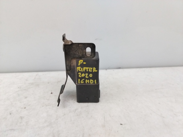 Przekaźnik świec żarowych 9803299780 PEUGEOT