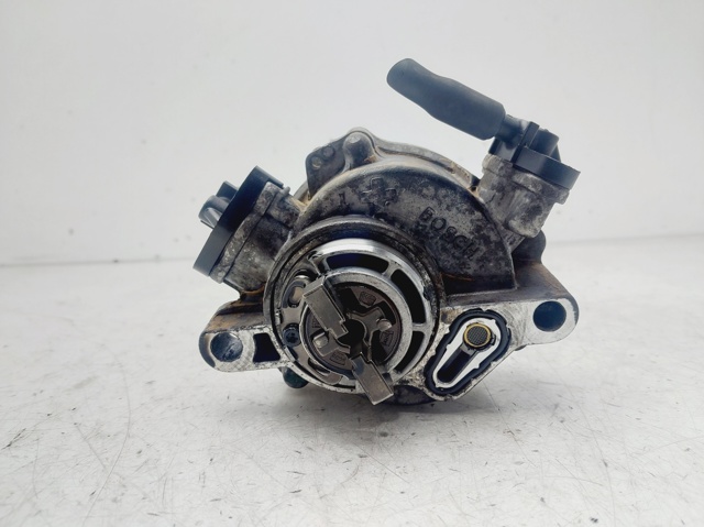Pompa podciśnienia 9804021880 FORD
