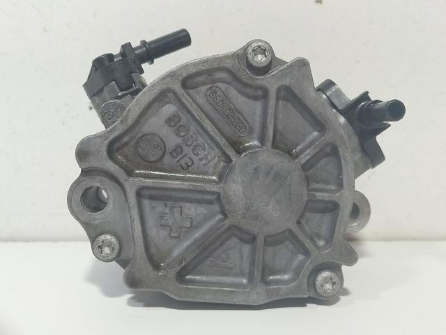 Pompa podciśnienia 9804021880 PEUGEOT