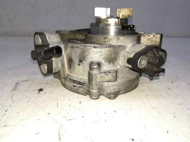 Pompa podciśnienia 9804021880 PEUGEOT