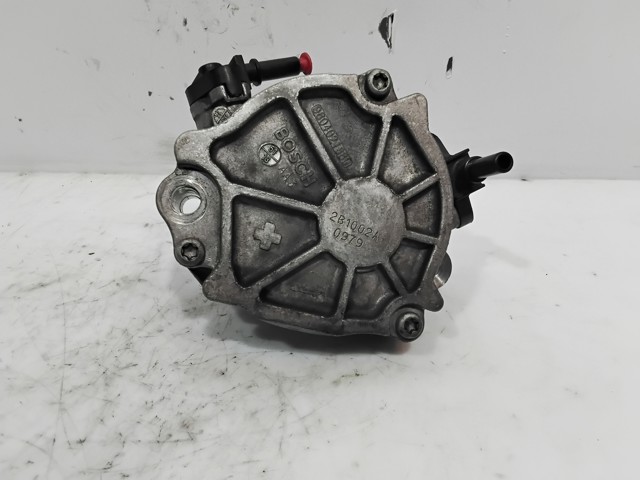 Pompa podciśnienia 9804021880 PEUGEOT