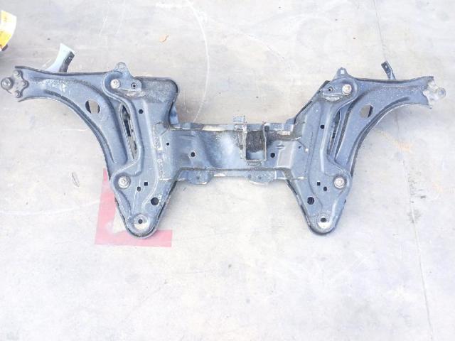 Korpus osi przedniej 9804208180 PEUGEOT