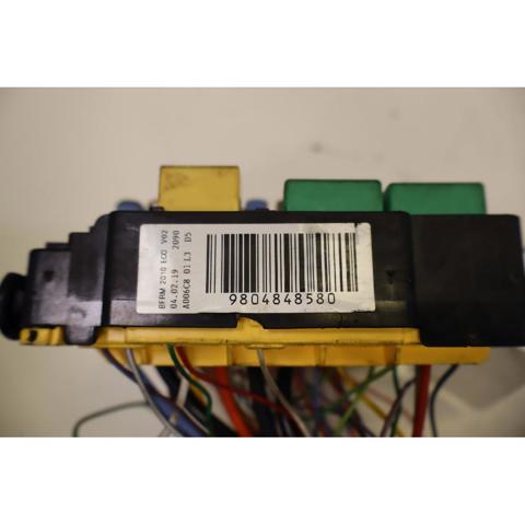 Skrzynka bezpieczników 9804848580 OPEL