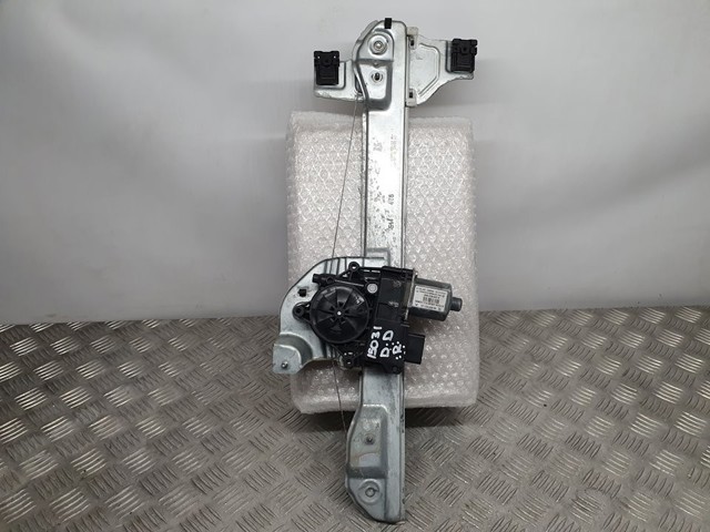 Mechanizm podnoszenia szyby drzwi tylnych prawych 9806088080 PEUGEOT