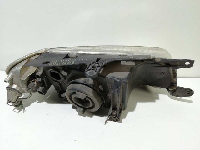 Reflektor lewy 9806306180 PEUGEOT