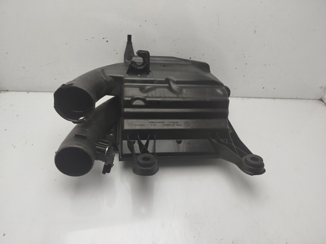 Obudowa filtra powietrza 9806561080 PEUGEOT