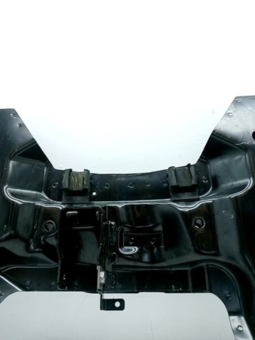 Korpus osi przedniej 9807026580 PEUGEOT