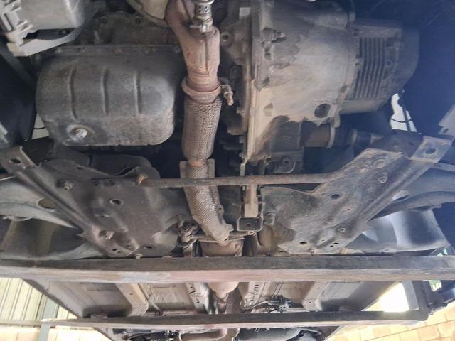 Korpus osi przedniej 9807026780 PEUGEOT