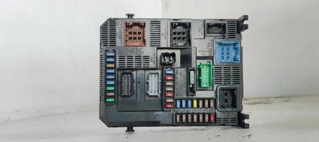 Skrzynka bezpieczników 9807531680 PEUGEOT