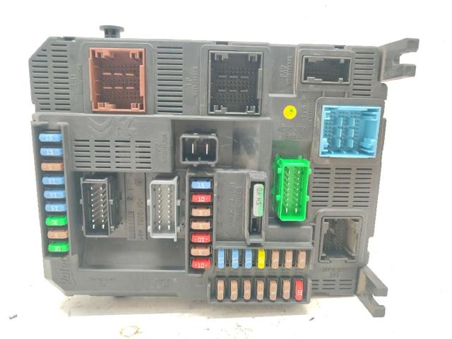 Skrzynka bezpieczników 9807531680 PEUGEOT