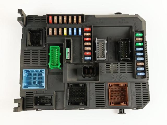 Skrzynka bezpieczników 9807531680 PEUGEOT