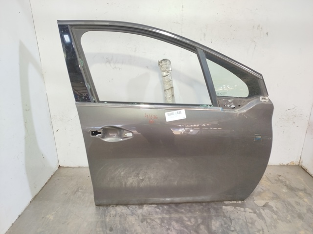 Drzwi przednie prawe 9807820680 PEUGEOT