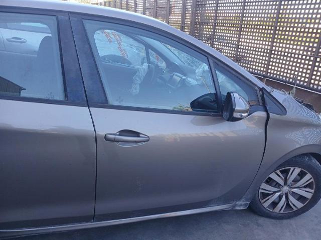 Drzwi przednie prawe 9807820680 PEUGEOT
